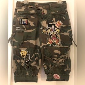 Army print Knee Length Shorts